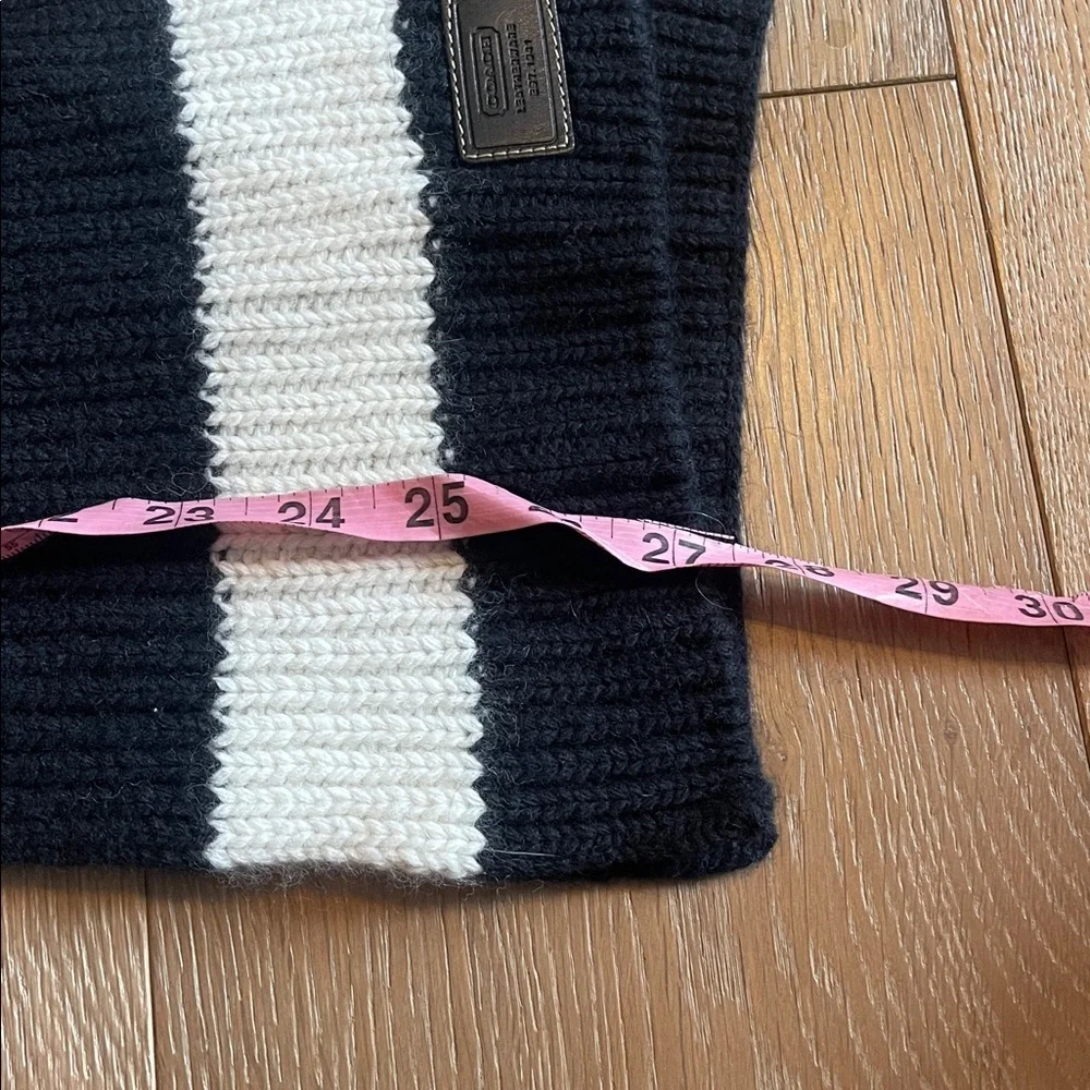Coach Black and White Ribbed Scarf sweater cashmere blend